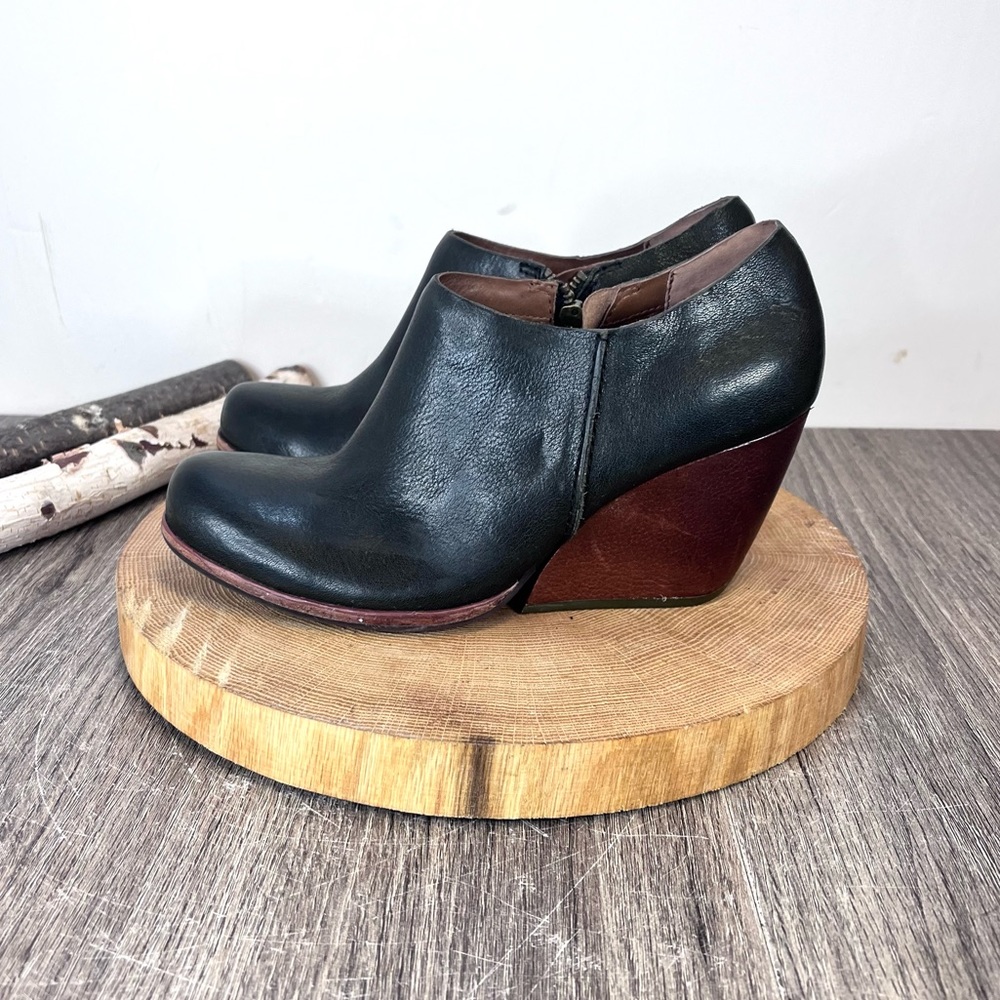 *KORK EASE Holmes Leather Ankle Bootie Size 8